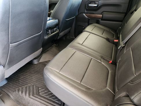 Used 2021 Chevrolet Silverado 1500 LT Trail Boss w/ Convenience Package II image 31