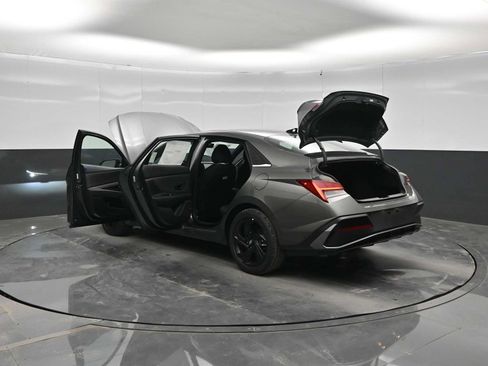 New 2026 Hyundai Elantra SEL Sport Premium FWD image 44