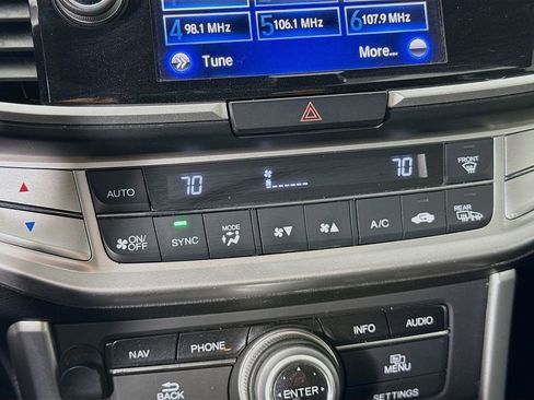 Used 2015 Honda Accord Touring image 18