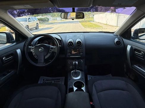 Used 2013 Nissan Rogue SV FWD image 9