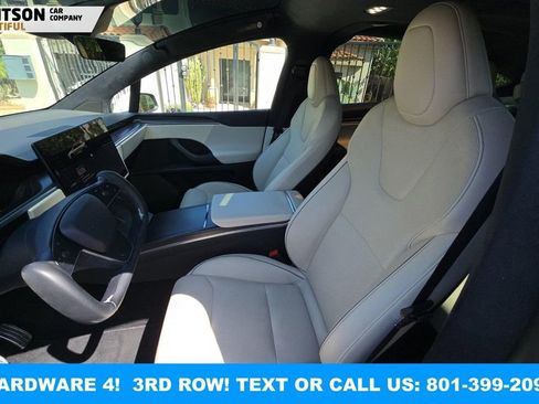 Used 2023 Tesla Model X Plaid image 7