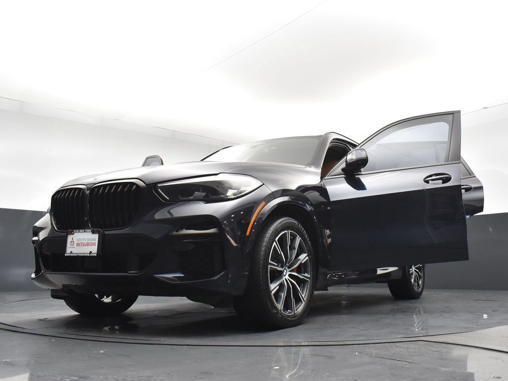 Used 2023 BMW X5 xDrive40i w/ M Sport Package AWD/4WD image 30