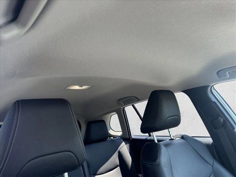 Certified 2025 Toyota Corolla Cross XLE image 24