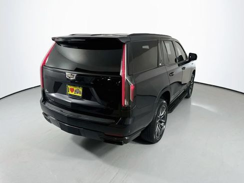 Used 2022 Cadillac Escalade Sport w/ Touring Package RWD image 9