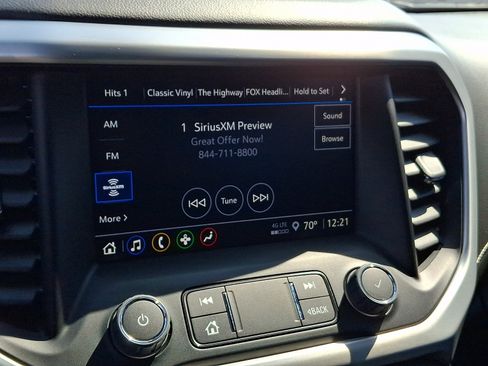 Certified 2023 GMC Acadia SLE w/ Driver Convenience Package image 18