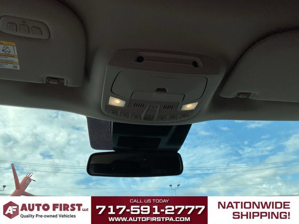 Used 2020 Ford Expedition Max XLT w/ Equipment Group 202A AWD/4WD image 32