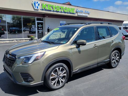 Used 2022 Subaru Forester Limited AWD/4WD image 1