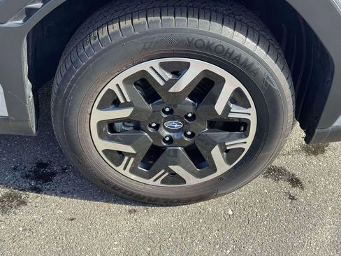 Certified 2025 Subaru Forester Premium image 9