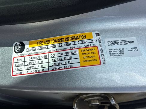 Used 2021 Chevrolet Equinox LT AWD/4WD image 43