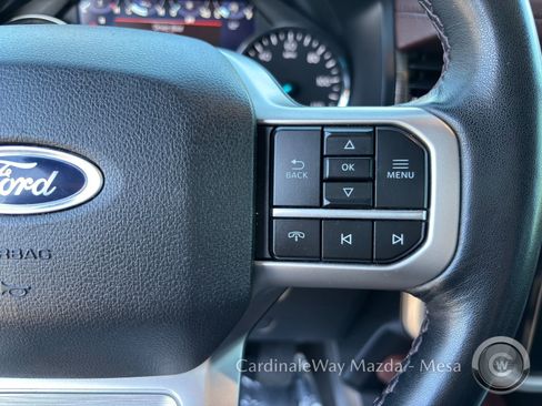 Used 2024 Ford Expedition Limited image 29