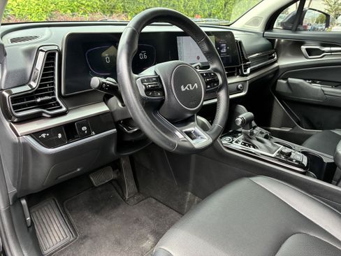 Used 2024 Kia Sportage EX FWD image 21