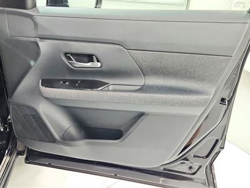 Certified 2026 Nissan Kicks SV FWD image 24