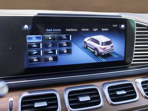 Used 2023 Mercedes-Benz GLS 450 4MATIC image 15