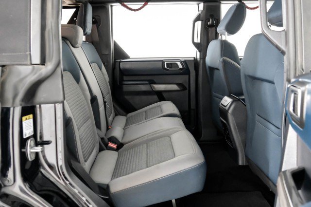 Used 2022 Ford Bronco Outer Banks w/ Sasquatch Package AWD/4WD image 43