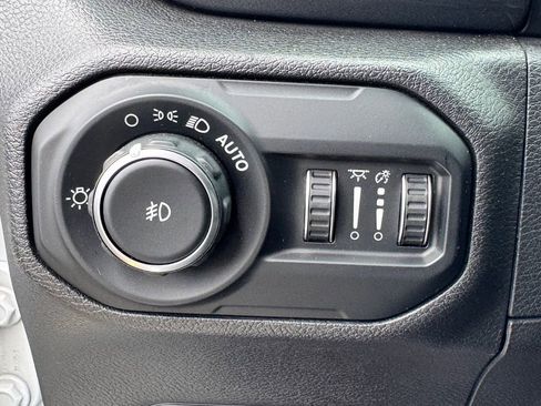 Used 2021 Jeep Wrangler Unlimited Sport AWD/4WD image 28