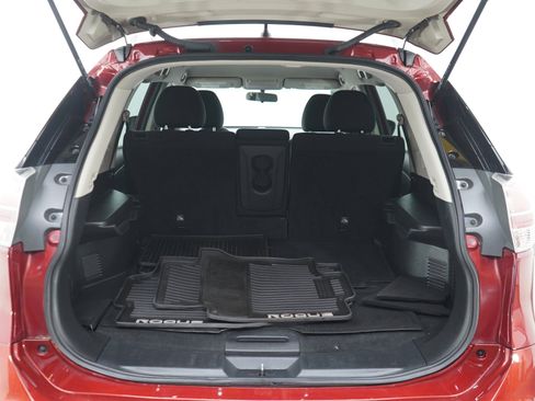 Used 2015 Nissan Rogue SV AWD/4WD image 16