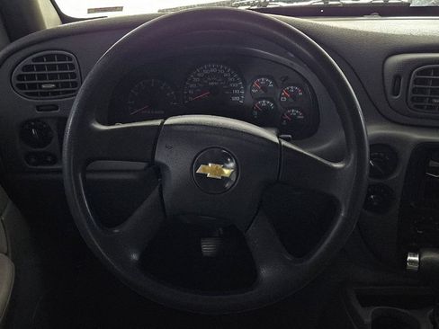 Used 2005 Chevrolet TrailBlazer LS w/ LS Preferred Equipment Group AWD/4WD image 10