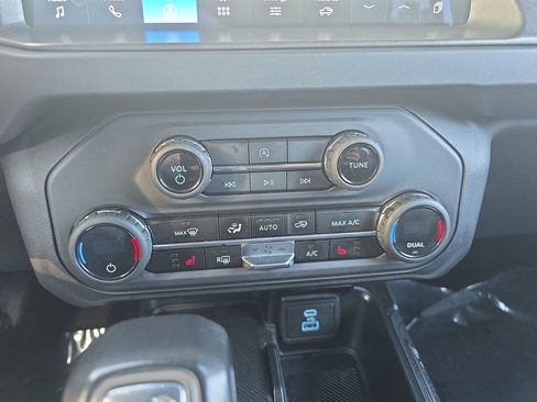 Used 2025 Ford Bronco Big Bend AWD/4WD image 23