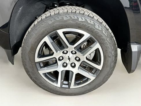 Used 2024 Chevrolet Colorado Z71 w/ Z71 Convenience Package 2 AWD/4WD image 8