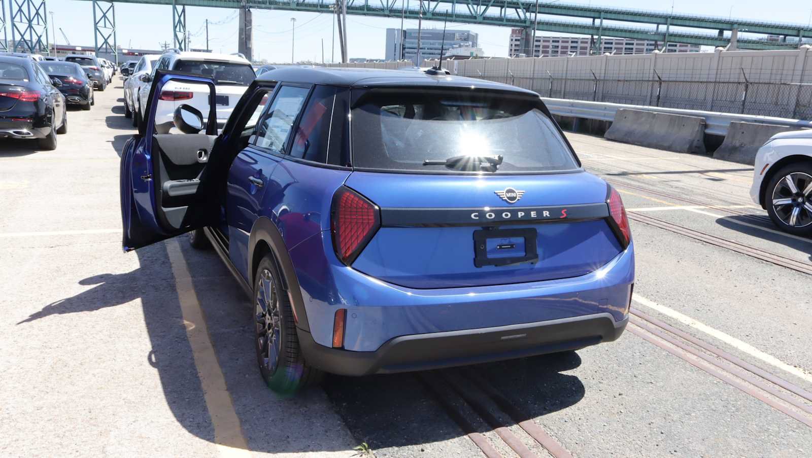 New 2026 MINI Cooper S FWD image 8