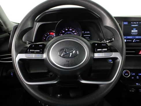 Certified 2021 Hyundai Elantra SEL w/ Cargo Package FWD image 10