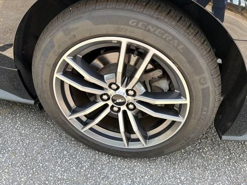 Used 2017 Ford Mustang GT Premium RWD image 8