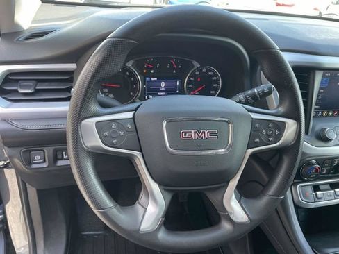 Used 2022 GMC Acadia SLE w/ Driver Convenience Package FWD image 19