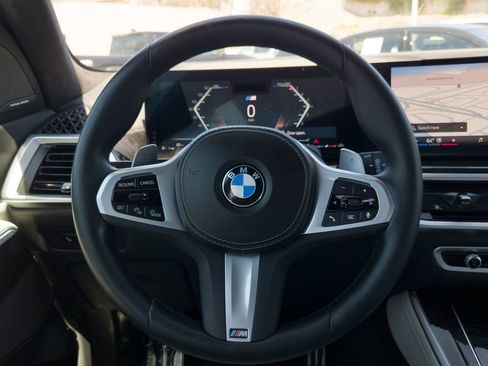 Used 2024 BMW X5 sDrive40i w/ M Sport Package RWD image 18