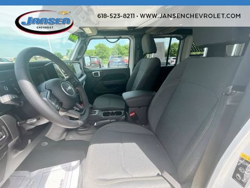 Used 2024 Jeep Wrangler Unlimited Sport AWD/4WD image 18