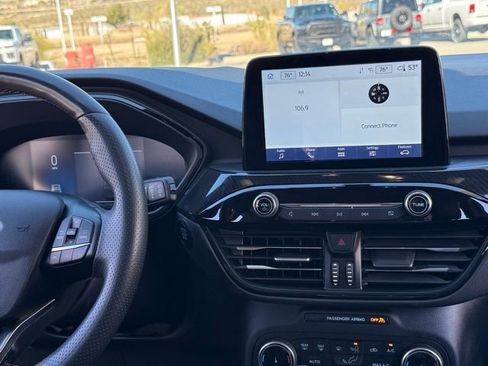 Used 2023 Ford Escape ST-Line image 19