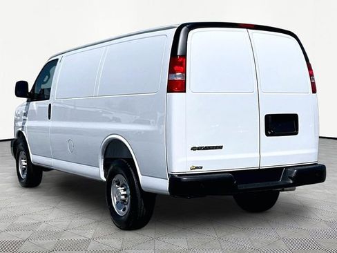 New 2026 Chevrolet Express 2500 w/ Driver Convenience Package RWD image 4