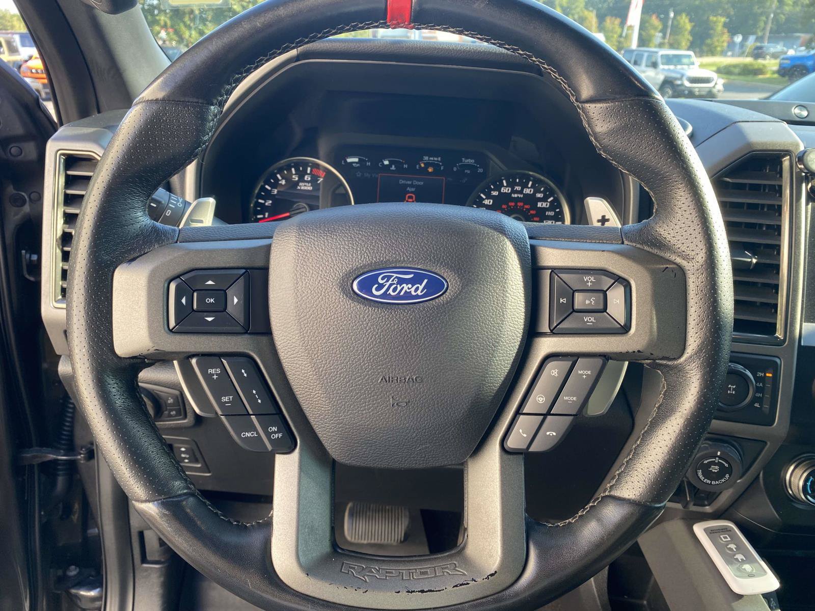 Used 2020 Ford F150 Raptor w/ Equipment Group 802A Luxury AWD/4WD image 32