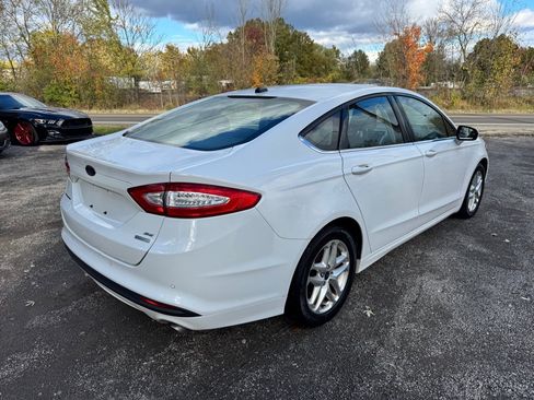Used 2014 Ford Fusion SE image 10