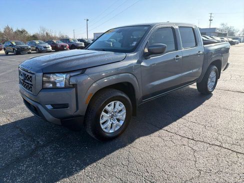 Used 2023 Nissan Frontier SV w/ Technology Package RWD image 4