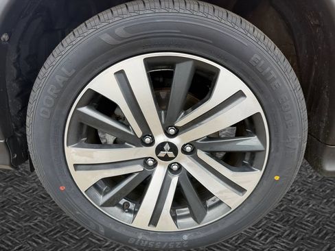 Used 2024 Mitsubishi Outlander Sport ES AWD/4WD image 11