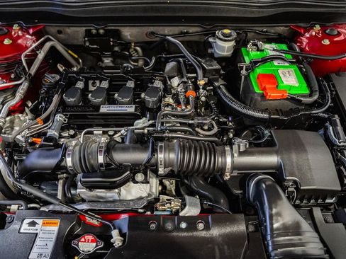 Used 2018 Honda Accord Sport image 18