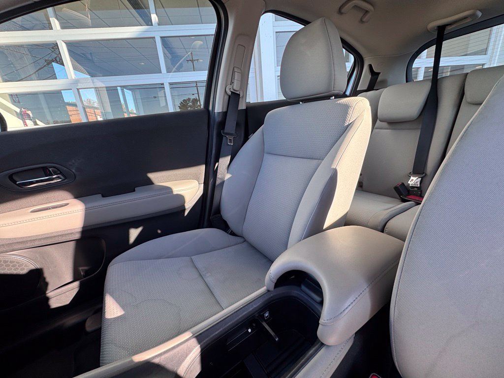 Used 2020 Honda HR-V LX image 20