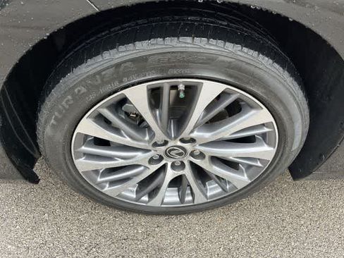 Used 2020 Lexus ES 350 w/ Premium Package FWD image 12