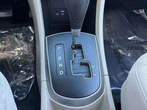 Used 2017 Hyundai Accent Value Edition image 25