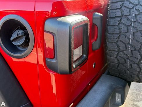 Used 2020 Jeep Wrangler Unlimited Sport S AWD/4WD image 10