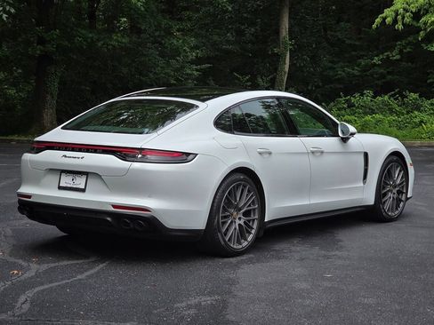 Used 2023 Porsche Panamera 4 Platinum Edition w/ Assistance Package AWD/4WD image 4
