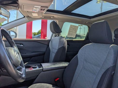 Used 2023 Nissan Rogue SV AWD/4WD image 6