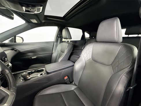 Used 2023 Lexus RX 350 Premium w/ Accessory Package AWD/4WD image 3