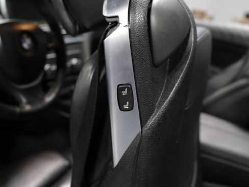 Used 2013 BMW 650i Convertible RWD image 18