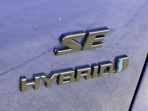 Used 2024 Toyota Corolla Cross SE AWD/4WD image 11