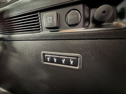 Used 2023 Jeep Wagoneer Series II image 29