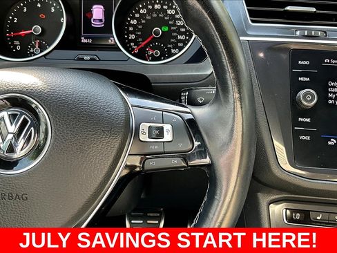 Used 2021 Volkswagen Tiguan SEL AWD/4WD image 15