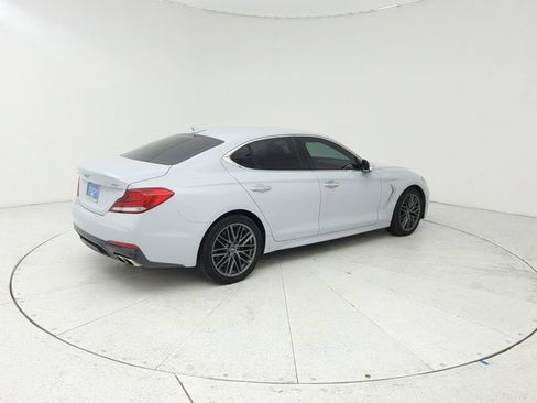 Used 2019 Genesis G70 2.0T Advanced RWD image 7