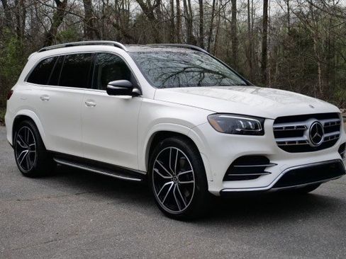 Used 2022 Mercedes-Benz GLS 450 4MATIC image 4