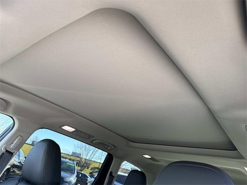 Used 2025 Subaru Ascent Bronze Edition image 29